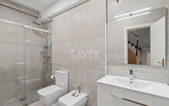Chalet adosado en Calle de Sant Gaudenci - Foto 51
