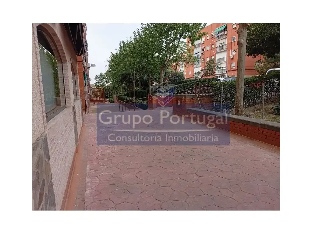 Local comercial en  Madrid Capital - Foto 5