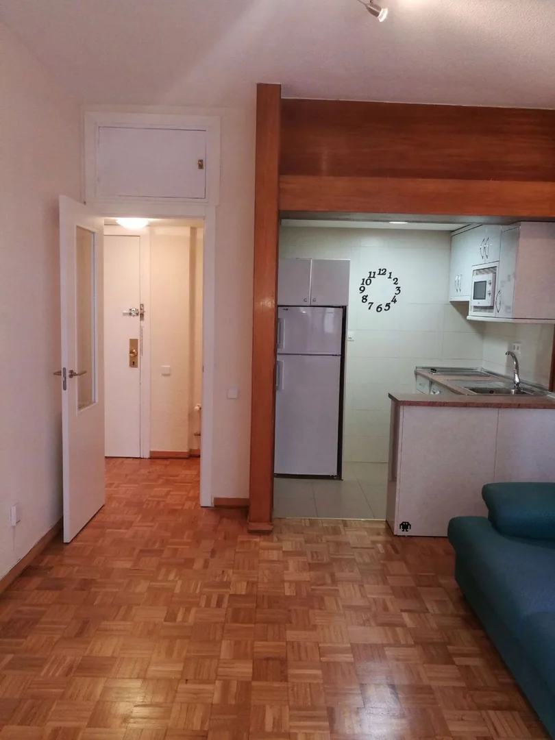 Piso en Calle de Orense, 18 - Foto 5
