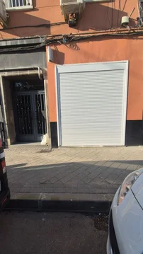 Local en Calle del Conde de Vistahermosa, 50 - Foto 1