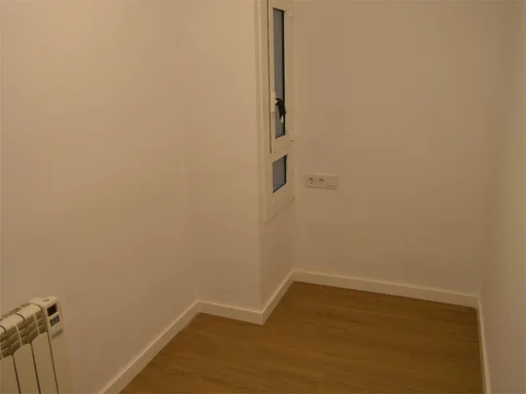 Piso en  Carrer de Josep Serrano 43 - Foto 5