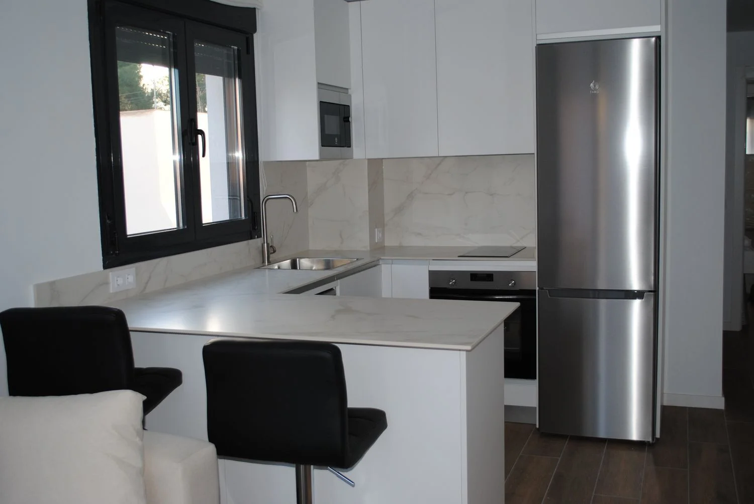 Piso en calle de los Pirineos, 49 b - Foto 3