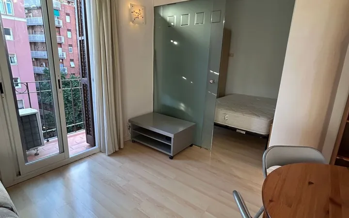 Piso en Sants - Foto 4