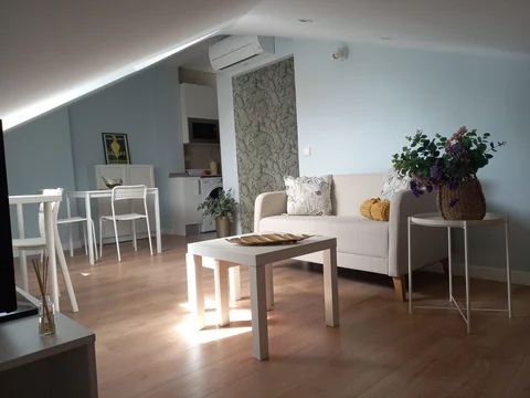 Piso en plaza de Santa Cruz, 5 - Foto 1