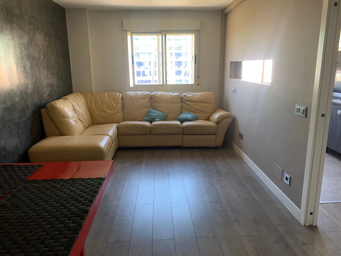 Piso en Barrio Valdeacederas - Foto 2