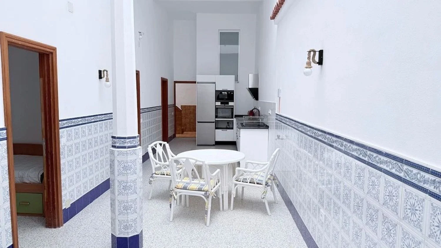 Piso en Calle de la Infanta María Teresa, 1 - Foto 1