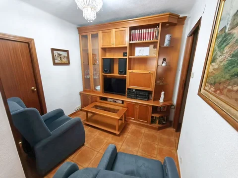 Piso en Calle de Eugenia de Montijo, 74 - Foto 4