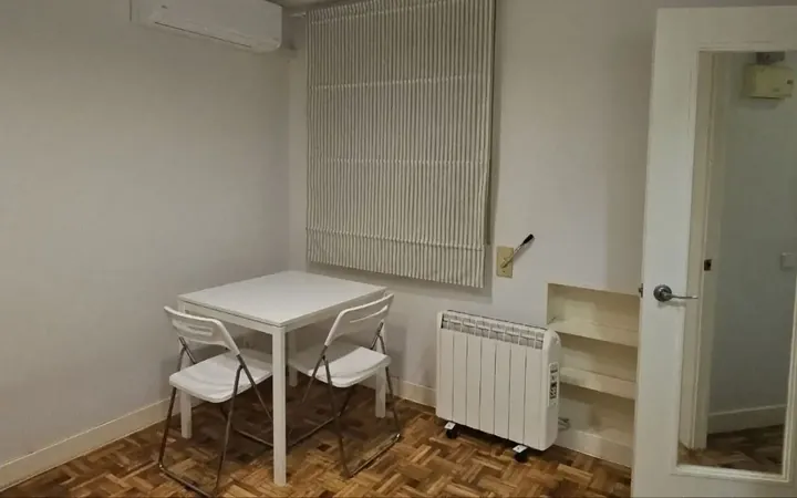 Piso en  Calle de Joaquín María López 44 - Foto 2