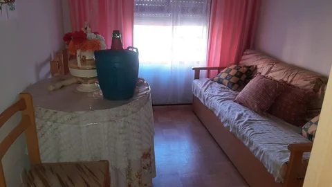 Piso en calle del Cabo de Tarifa, 184 - Foto 5