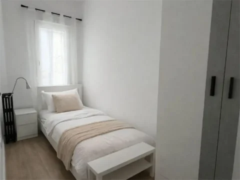 Piso en  Calle de Embajadores 143 - Foto 6