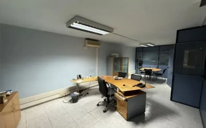 Local comercial en  Carrer del Tenor Masini 83 - Foto 6