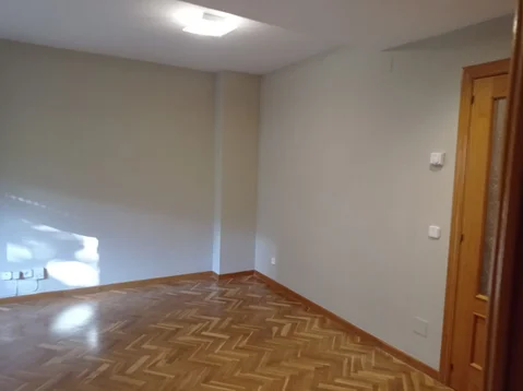 Alquiler de piso en Calle de Antonio, 25 - Foto 4