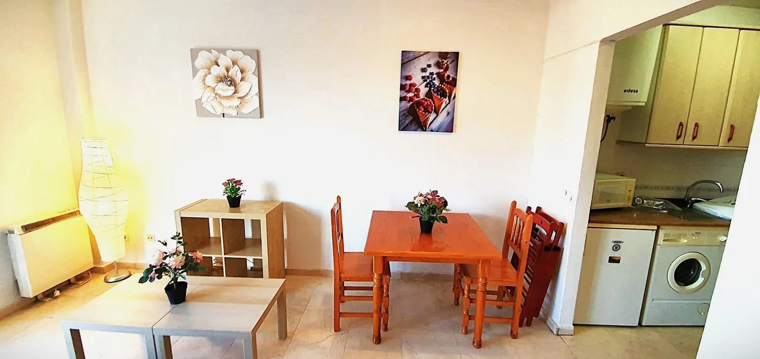 Estudio en calle de Palos de la Frontera, 23 - Foto 2