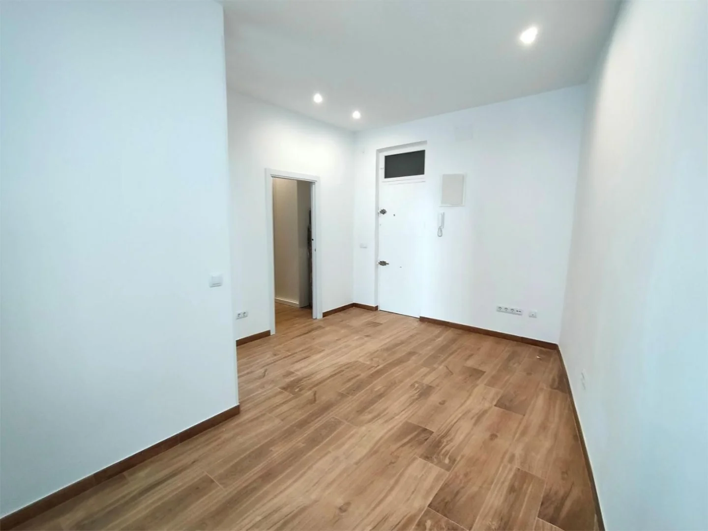 Estudio en  Calle de Campoamor 9 - Foto 2