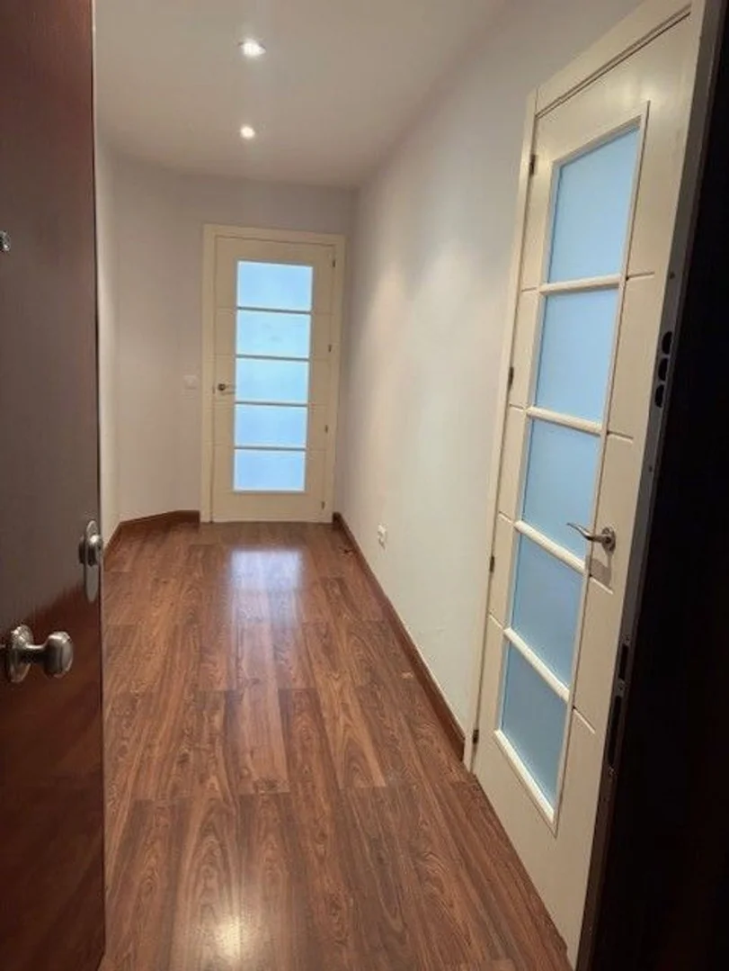 Piso en calle Reina Mercedes, 18 - Foto 1