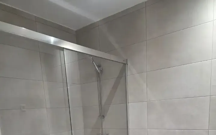 Piso en  Calle de Juan Álvarez Mendizábal 12 - Foto 5