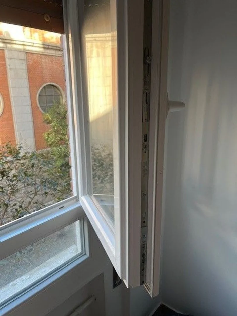 Piso en Barrio Guindalera - Foto 1