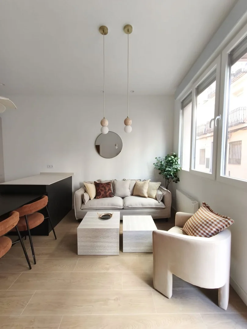 Piso en calle de Almansa, 45 bajo 6 - Foto 1