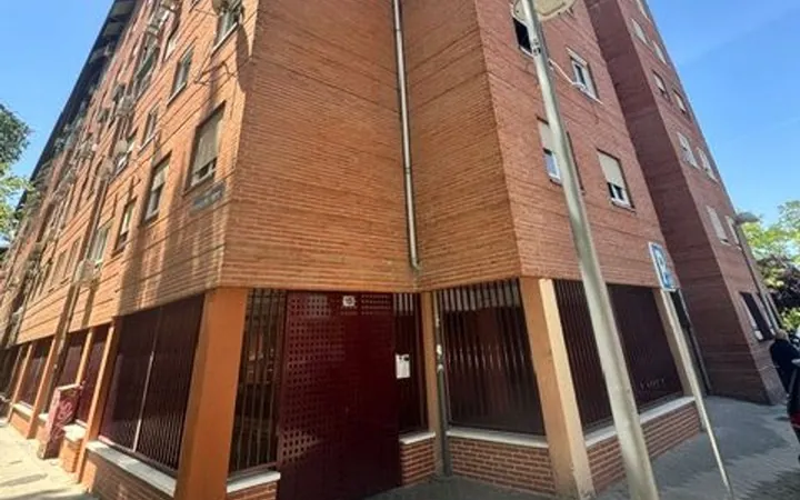 Piso en Ricardo Beltran y Rozpide, Zofío - Foto 1