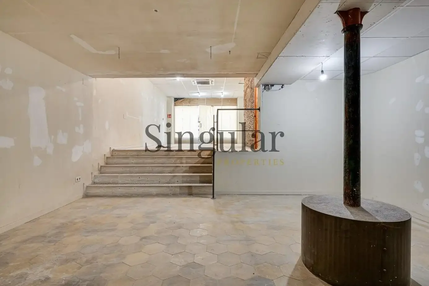 Local comercial en  Carrer de la Creu Coberta - Foto 10