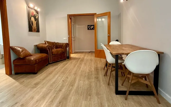 Piso en Calle de la Reina Amàlia, 44, El Raval - Foto 1