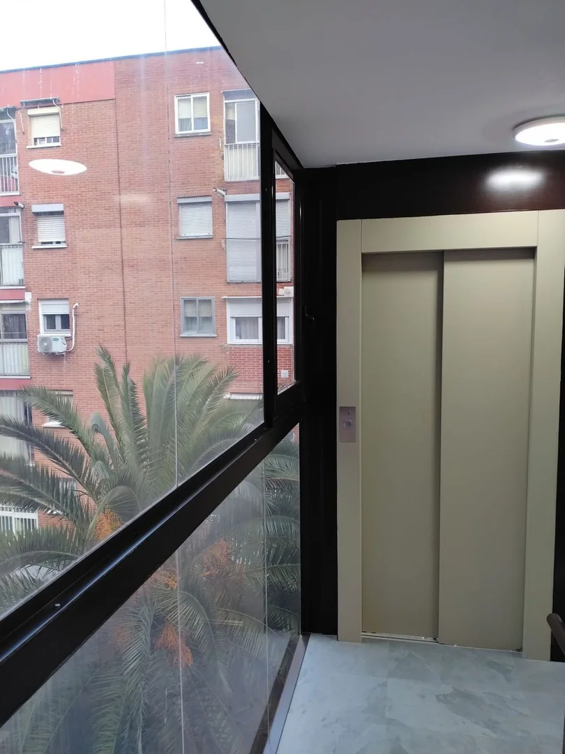 Piso en calle de la Encomienda de Palacios, 124 - Foto 2