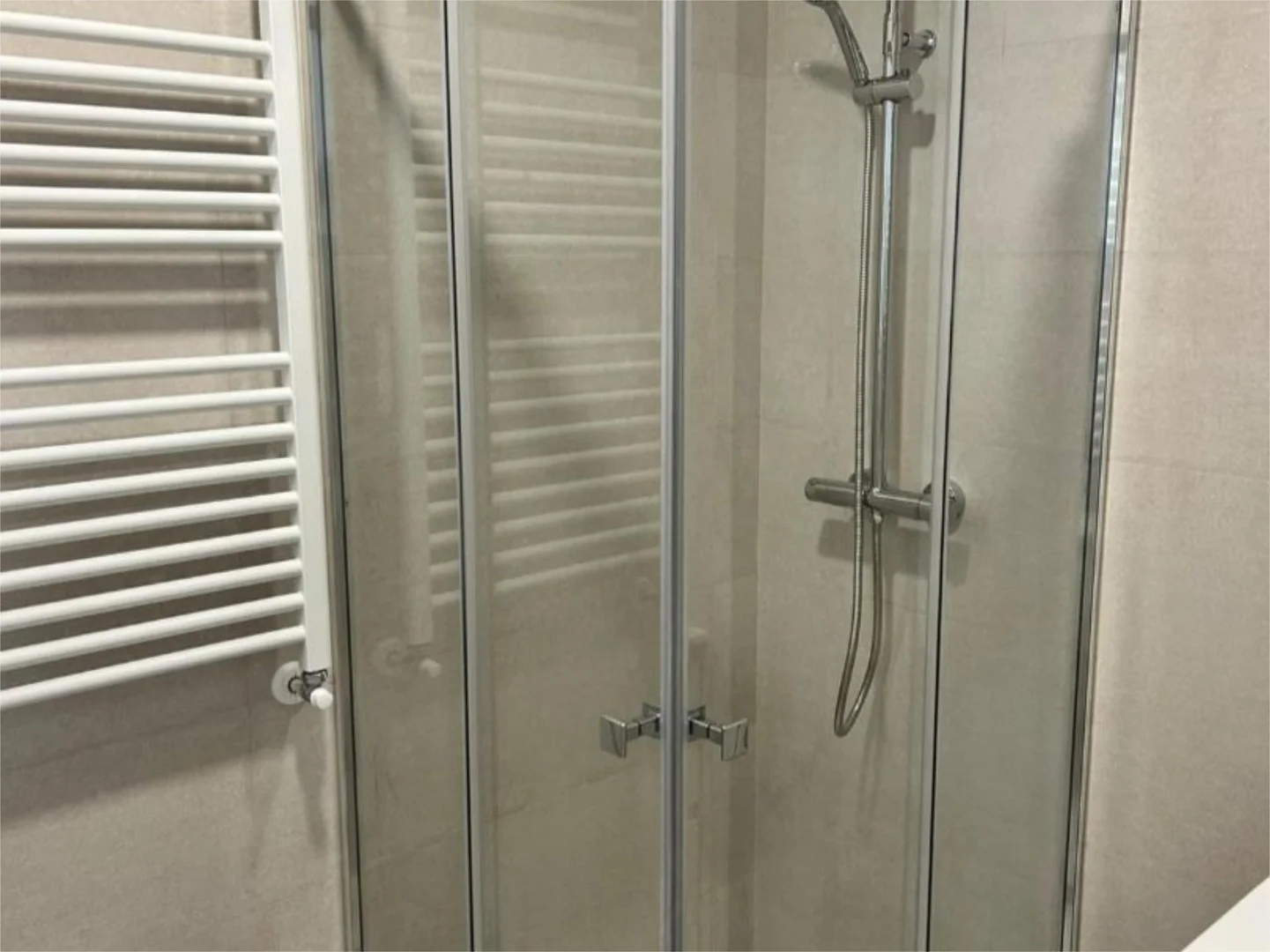 Piso en  Avenida del General Perón 22 - Foto 4