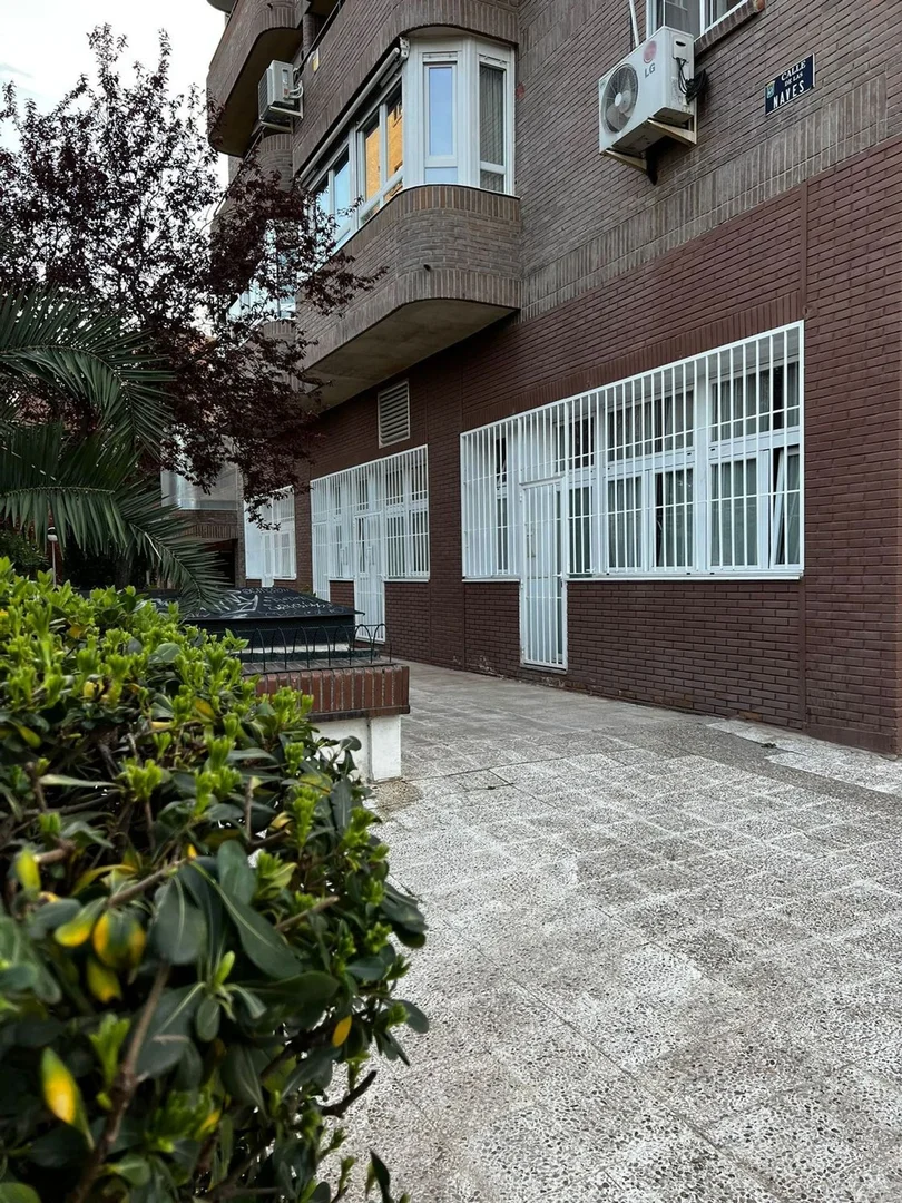 Estudio en calle de las Naves, 21 - Foto 2