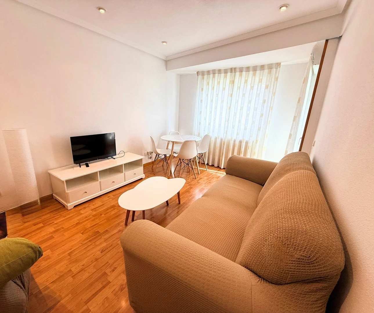 Piso en calle de Ofelia Nieto, 43 - Foto 4