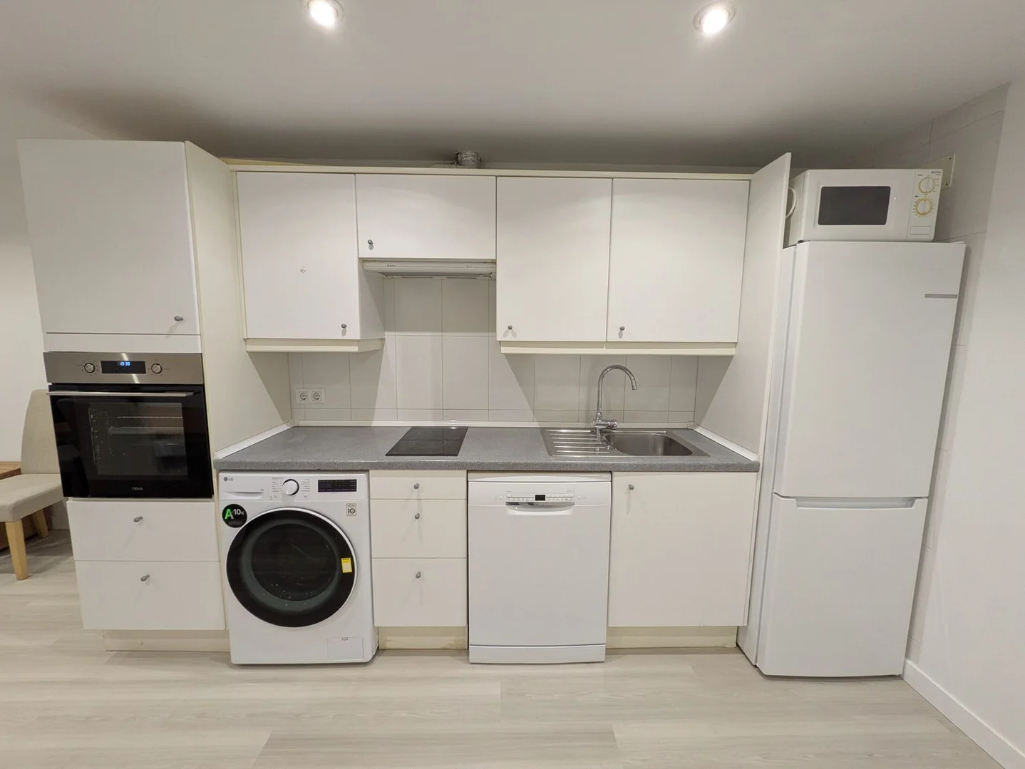 Piso en calle de la Infanta Mercedes, 96 - Foto 5