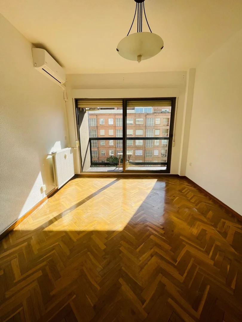 Piso en Avenida de Pablo Iglesias, 50, Bellas Vistas, Madrid - Foto 2