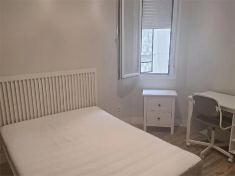 Piso en  Calle de Guzmán el Bueno 7 - Foto 7