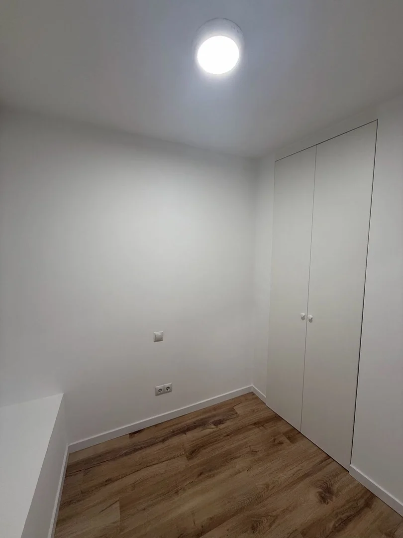 Estudio en calle de Valencia, 13 - Foto 5