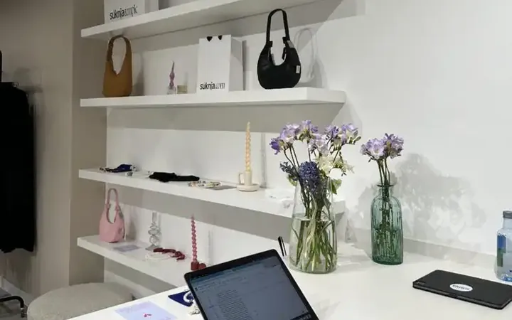 Local comercial en  Carrer de Calvet 47 - Foto 3