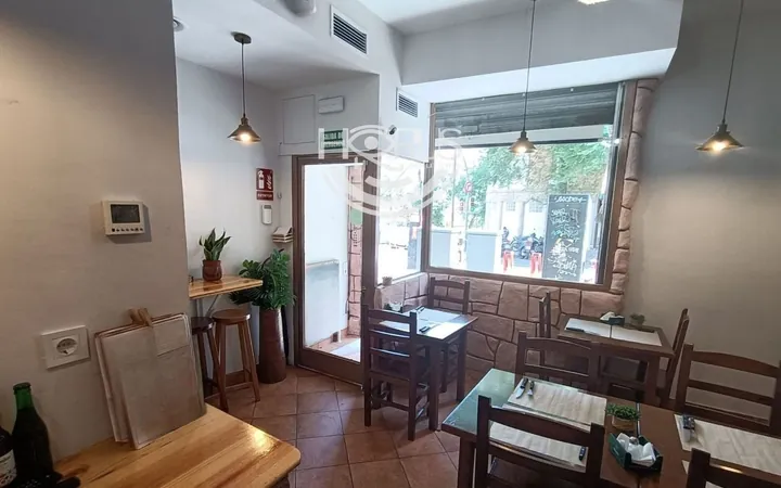 Local en Restaurante, take away en Calle de les Camèlies, El Baix Guinardó - Foto 1