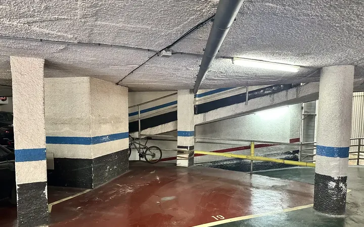 Garaje en  Carrer de l'Artesania 148 - Foto 1