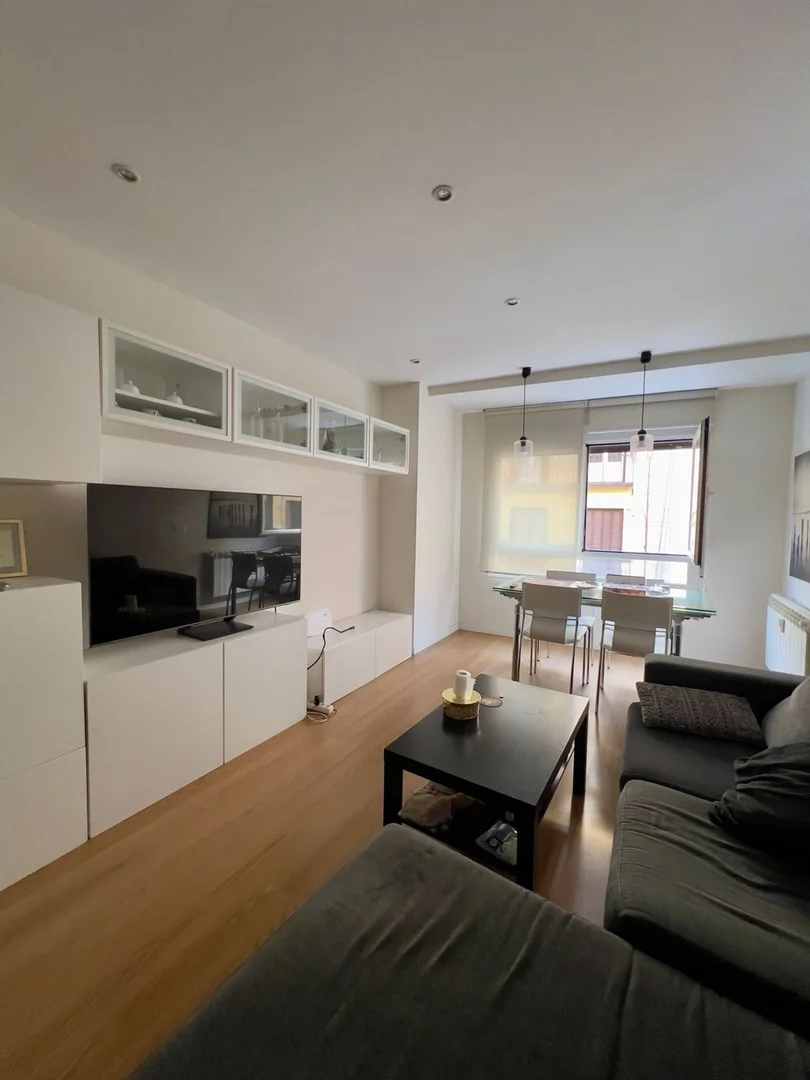 Piso en Barrio Argüelles - Foto 1