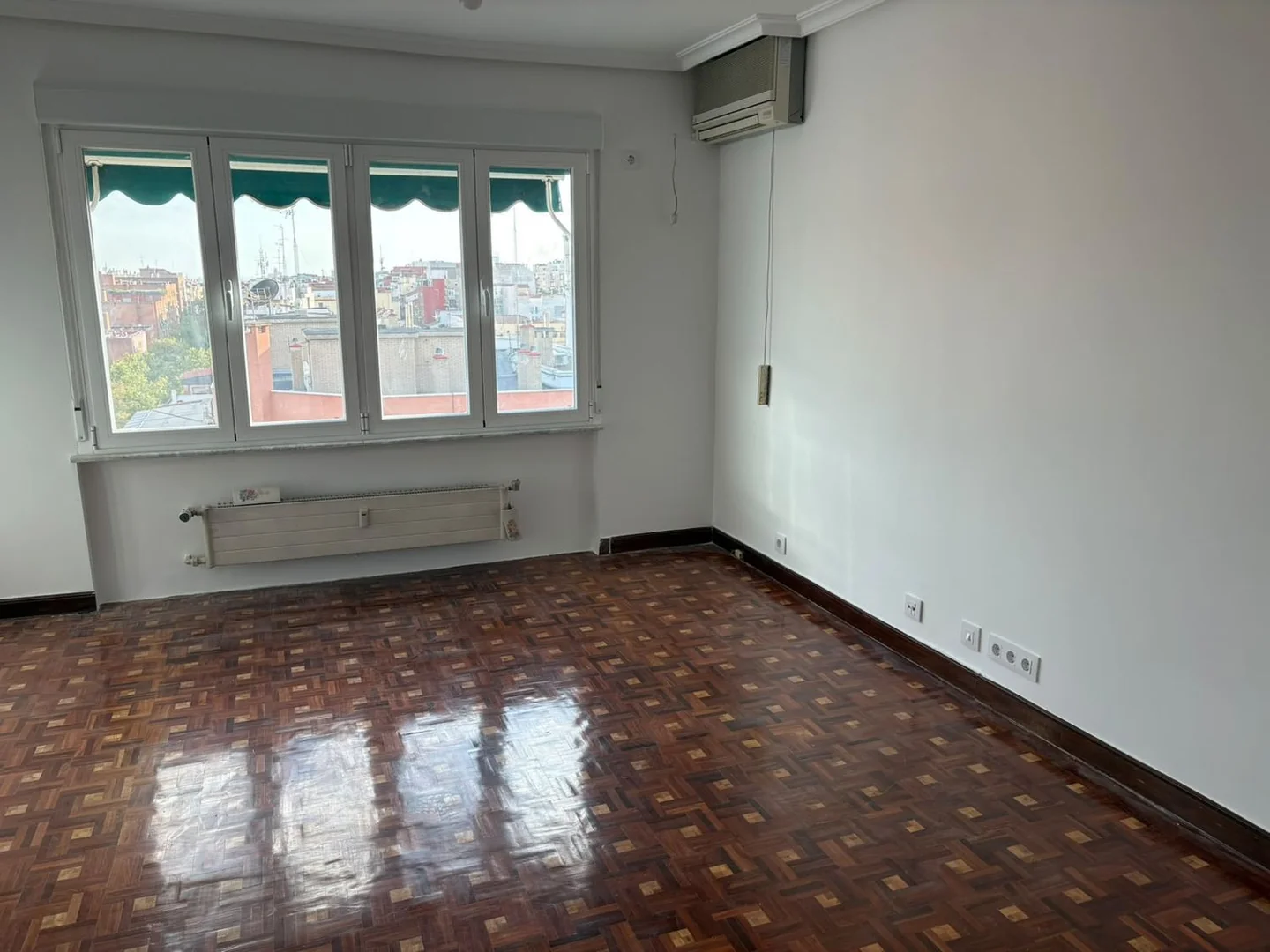Piso en Calle de la Reina Mercedes, 9, Cuatro Caminos - Foto 2