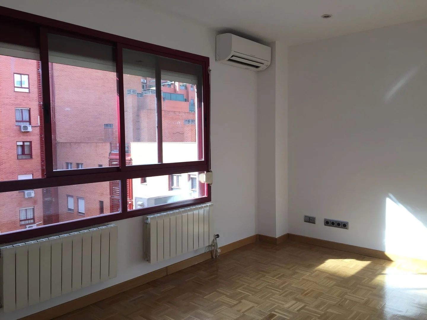 Piso en calle Emiliano Barral, 13