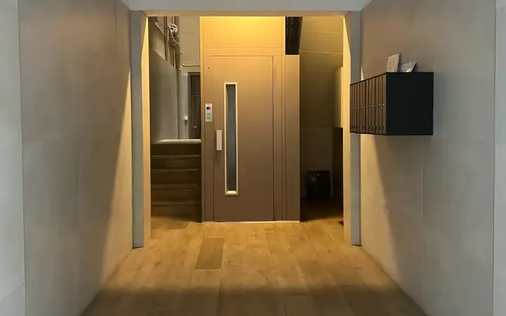 Piso en  Carrer d'Anglí 2 - Foto 1
