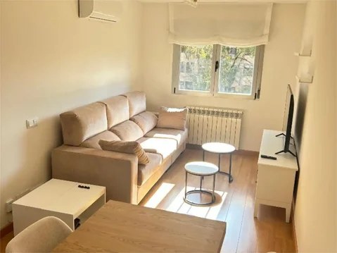 Piso en  Calle de Fermín Caballero 89 - Foto 6