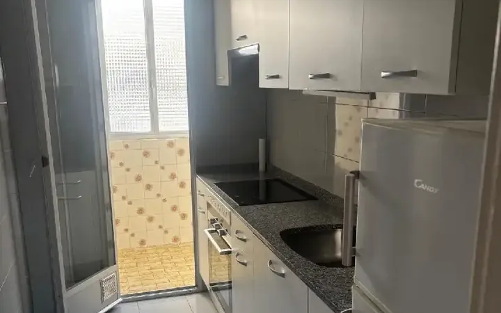 Piso en  Calle de la Virgen del Coro - Foto 5