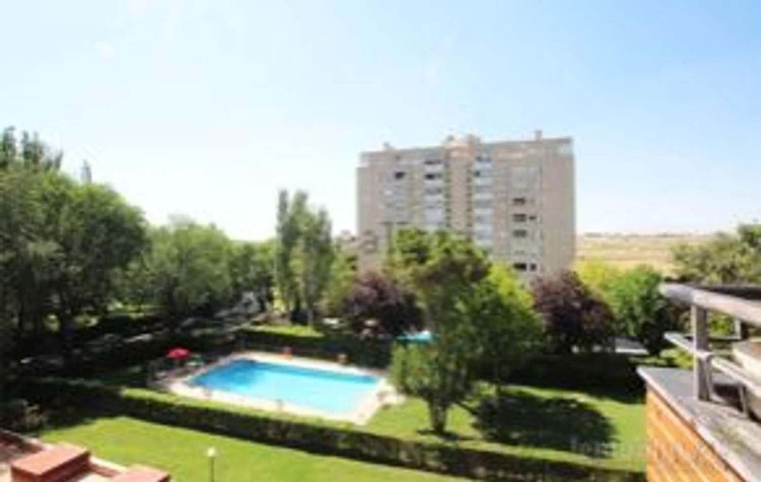 Piso en calle de Rosalía de Castro, 73 - Foto 4