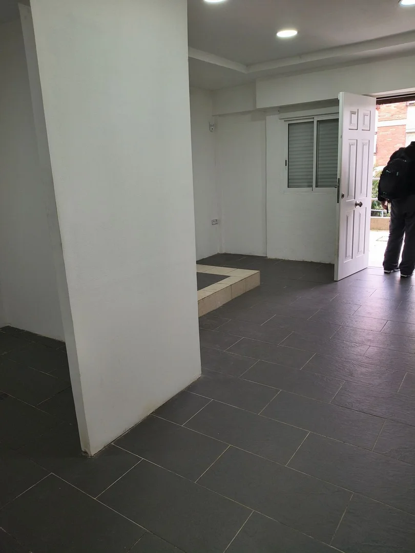 Estudio en calle de Perafita, 67 - Foto 2