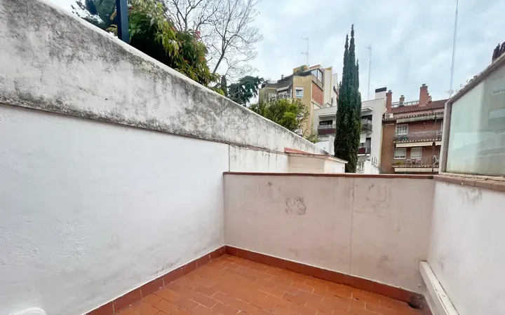 Estudio en  Carrer d'Homer 42 - Foto 5