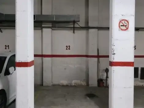 Garaje en  Carrer de Vèlia 85 - Foto 2