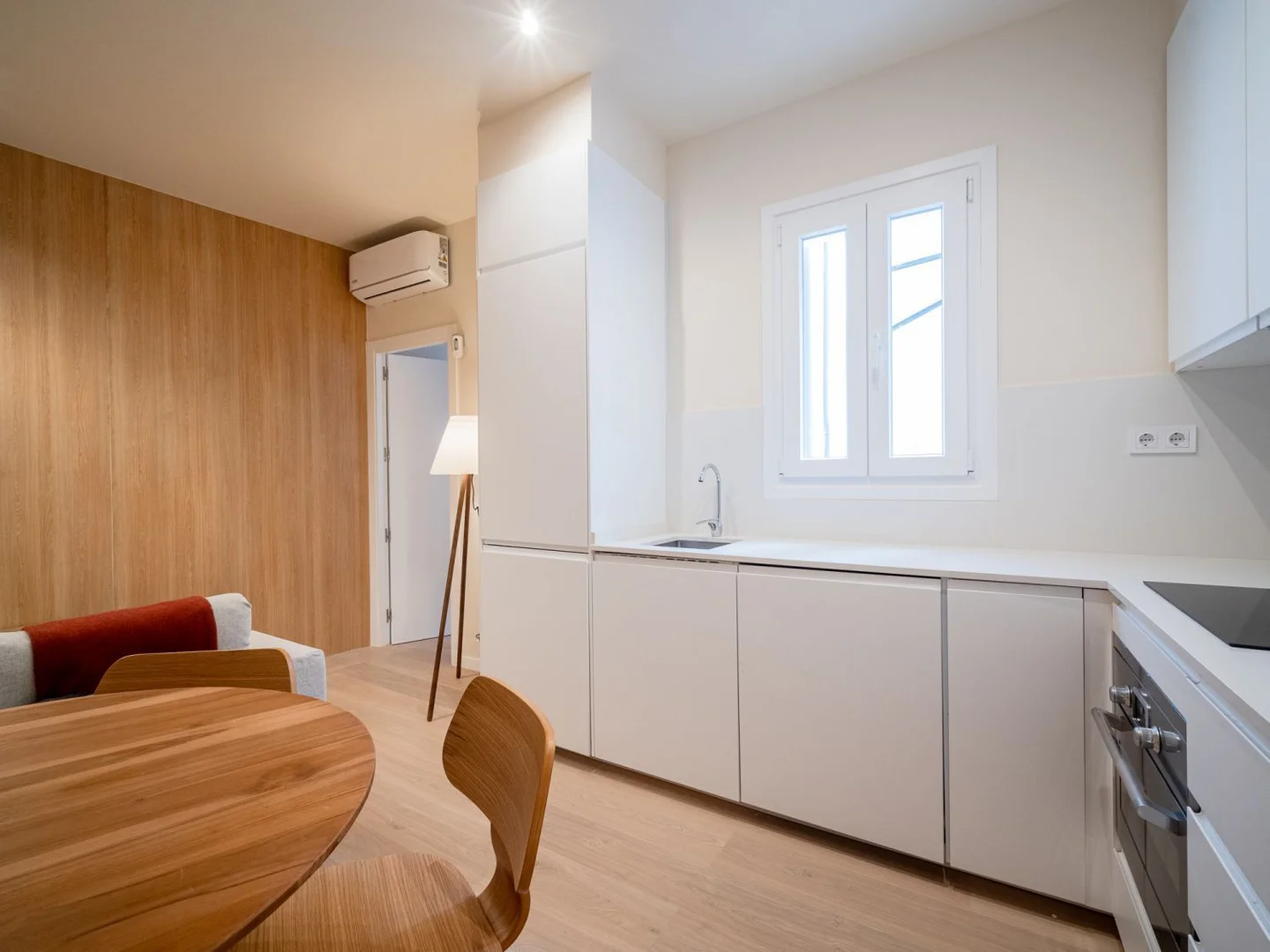 Piso en calle de Alfonso XII - Foto 6