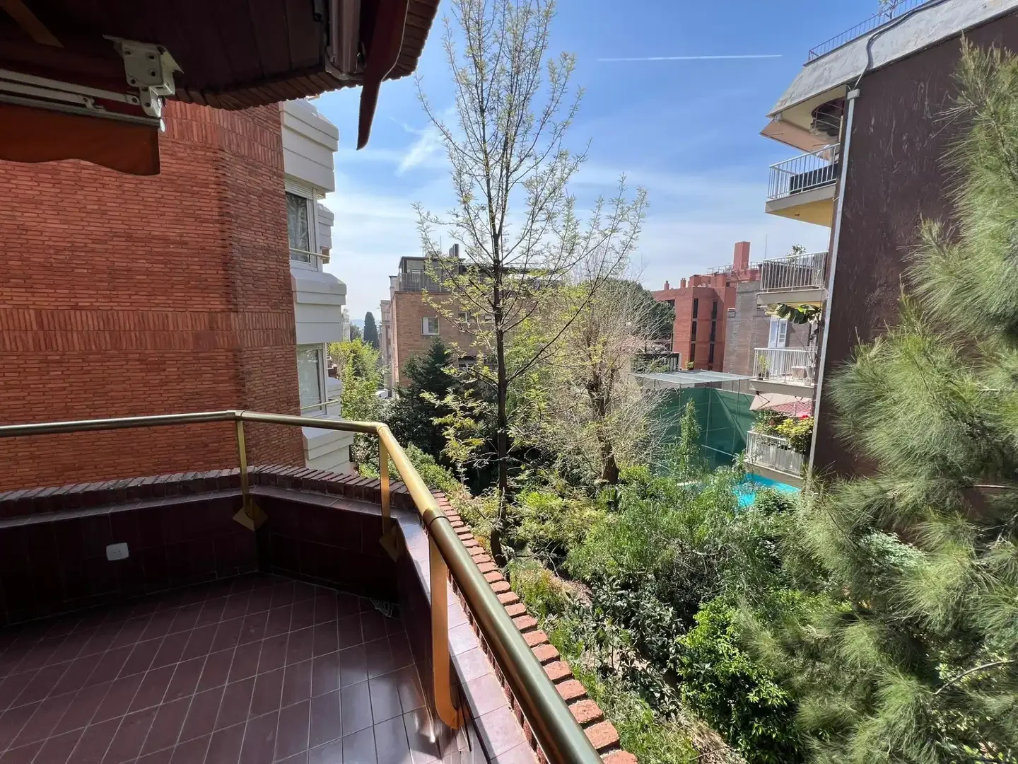 Piso en  Carrer de les Escoles Pies - Foto 2