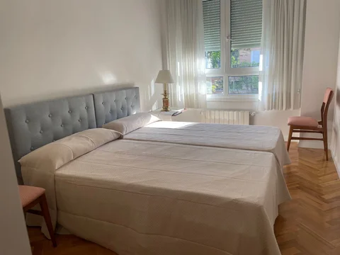 Piso en calle de Mesena, 62 - Foto 2