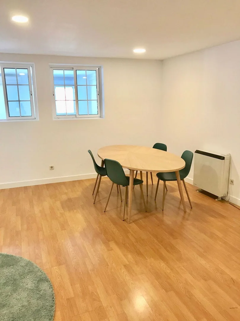 Piso en calle de Ventura de la Vega, 13 - Foto 4